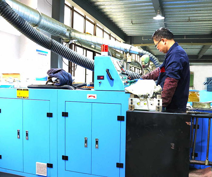 廠區(qū)設(shè)備